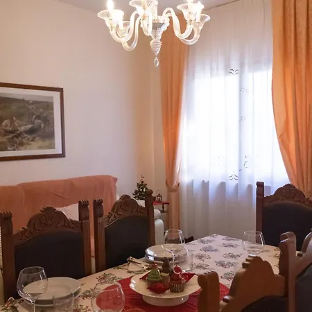بيت للعطل Pino Argentato